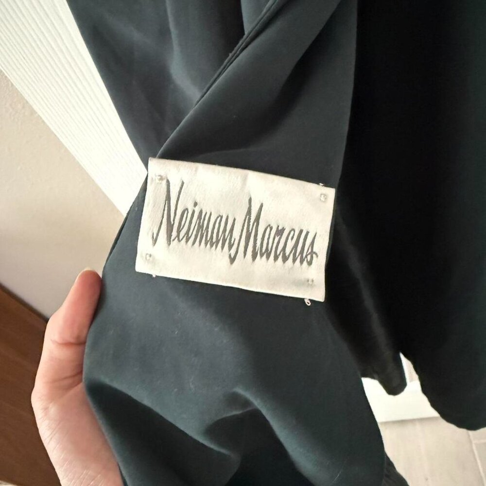 Neiman Marcus Trench Coat Womens 8 Green Excellent Belted Double Breasted Long - Picture 5 of 8